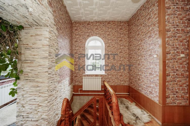 Дом, 227м², 12.53 соток, 2 этажа, 5 комн., стены: Кирпич миниатюра 14